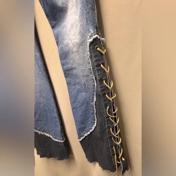 Mudd vintage Lace up low rise flare jeans Without tags Waist 24” - Main Image